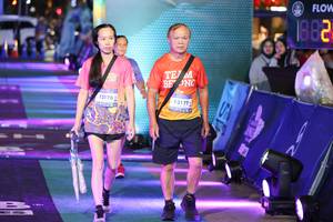 BIB: 13176, 13171, 1882
                            <button type="button" onclick="openModal(28186112)" class="btn btn-primary btn-sm float-right btn-popup" data-toggle="modal" data-target=".modal-high-quality">
                        <i class="fas fa-shopping-cart"></i> Add to Cart
                    </button>
                                            <button type="button" onclick="isThisMe(28186112, true)" class="btn btn-success btn-sm float-right btn-popup btn-isme hidden" data-toggle="tooltip" data-placement="bottom" title="นี่คือรูปของคุณใช่ไหม คลิกที่นี่เพื่อเอาเข้าอัลบั้ม">
                        <i class="fas fa-plus"></i> Add to album
                    </button>
                    <button type="button" onclick="isThisMe(28186112, false)" class="btn btn-warning btn-sm float-right btn-popup btn-isnotme hidden">
                        <i class="fas fa-ban"></i> Remove from album
                    </button>